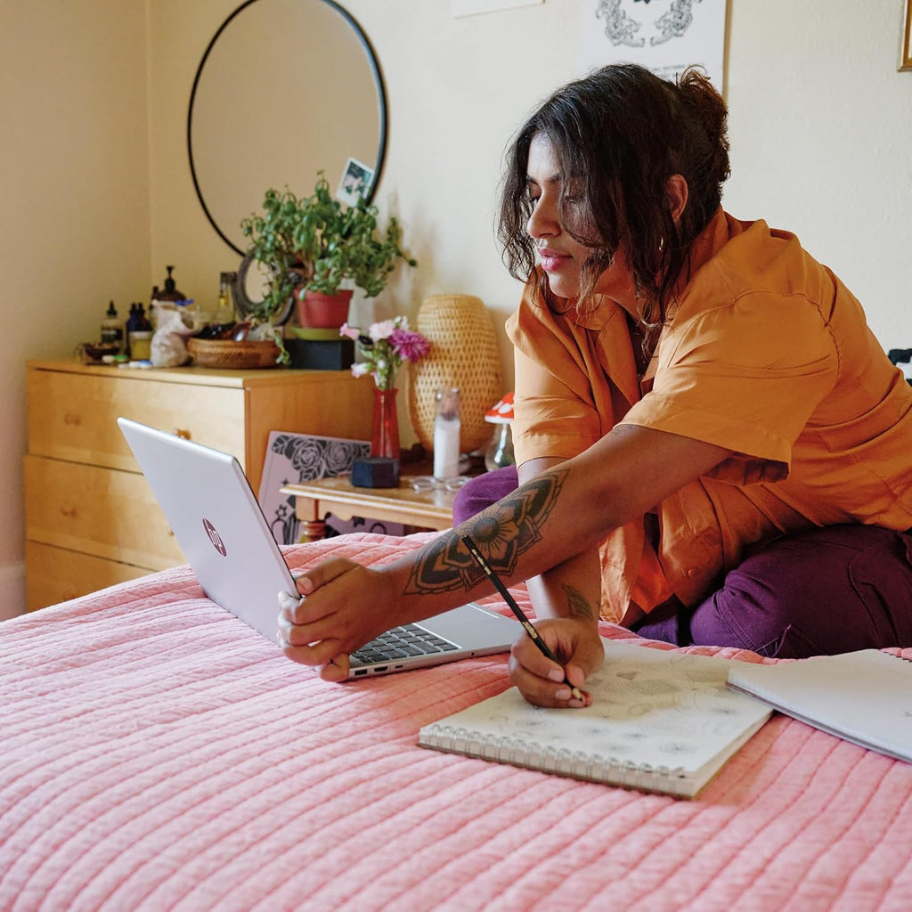 HP 8 GB Ram Laptop with HD Touchscreen, 15.6"