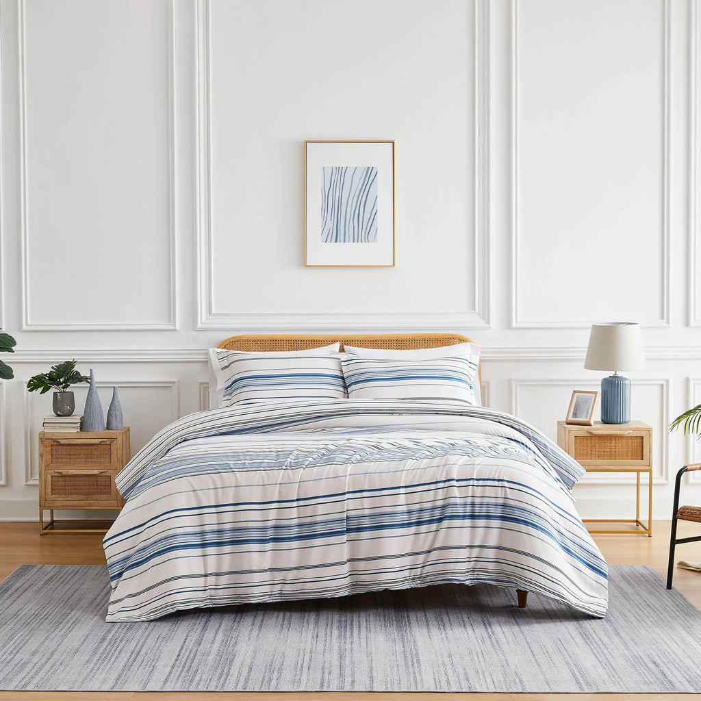 Preppy Stripes Reversible Comforter Set, Blue