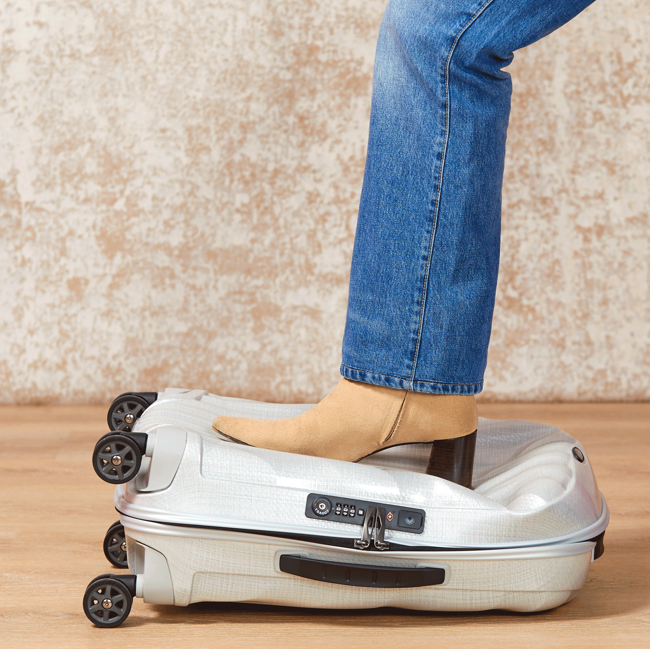 Samsonite C-Lite Hard Shell Spinner, Off White 33"